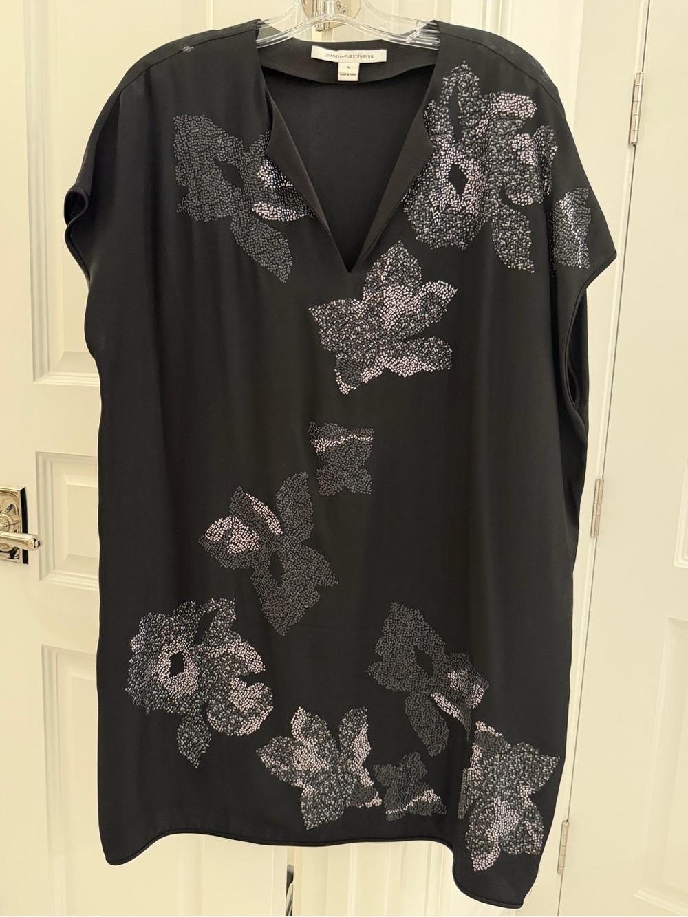Diane Von Furstenberg Black V-Neck Shift Dress with Sparkling Floral Detail